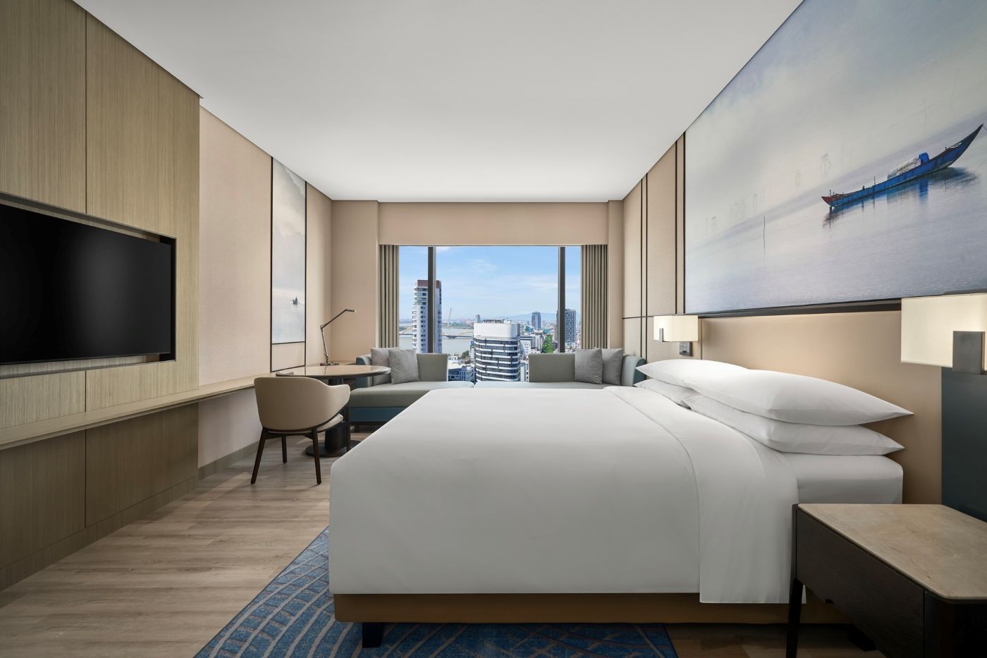 Courtyard by Marriott Danang Han River